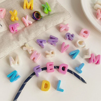 Perles acryliques fantaisie 20 mm, mélange de couleurs plaqué UV, lettres faites à la main, à trou traversant, perles lâches pour DIY, porte-clés, chaînes de téléphone, vente en gros