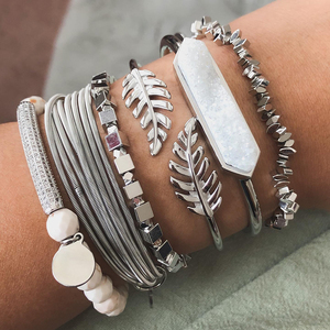 Juego de pulseras de hoja de oliva dorada con drusa blanca, conjunto de pulseras con cuentas de hoyuta cremosas, alambre de guitarra de acero inoxidable - Product Image 5