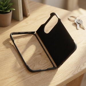 เคสโทรศัพท์แบบพับได้หนัง PU บางเฉียบ ขอบกล้องโลหะ ปุ่มควบคุมแบบสัมผัส ช่องเว้าแบบละเอียด สำหรับ iPhone 18 Fold ป้องกันรอยขีดข่วน - Product Image 1
