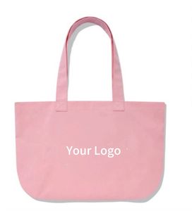 Sac fourre-tout en toile de coton biologique réutilisable en vrac avec motif de lettres imprimé personnalisé avec deux poignées pour une utilisation à la plage - Product Image 1