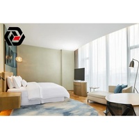 Suite de chambre d'hôtel 5 étoiles en bois massif insonorisée avec fenêtre pleine hauteur, fabriquée par un fabricant FF&E, pour une chambre d'hôtes silencieuse