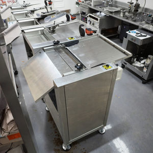 เครื่องสกินปลาอัตโนมัติเชิงพาณิชย์ประสิทธิภาพสูงสำหรับ<span class=keywords><strong>ปลา</strong></span>หลากหลาย<span class=keywords><strong>สาย</strong></span><span class=keywords><strong>พันธุ์</strong></span> - Product Image 3