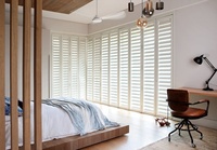 Intérieur en plastique personnalisé 89mm persienne lame fenêtre plantation volets porte coulissante