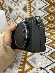 Appareil photo reflex numérique <span class=keywords><strong>Fuji</strong></span> GFX50S2, capteur CMOS <span class=keywords><strong>moyen</strong></span> <span class=keywords><strong>format</strong></span> 51,4 MP, stabilisation vidéo 4K, batterie rechargeable, écran >3 pouces - Product Image 3