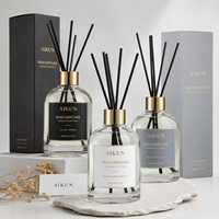 Coffret Cadeau Minimaliste Personnalisé AIKUN, Huile Essentielle Naturelle Longue Durée, Plusieurs Options de Parfums, Élégant Ensemble de Diffuseur d'Aromathérapie