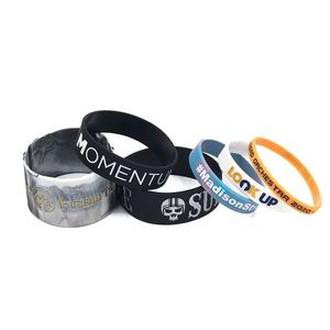 Pulsera de silicona barata al por mayor con logotipo, grabada en relieve y rellena de tinta, de 1/2 pulgada - Product Image 1