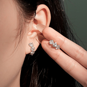 Pendientes de aro de cobre con diamantes de moissanita talla pera de 2.1 quilates, calidad VVS D GRA, chapados en oro de 14K, estilo vintage para mujer. - Product Image 5