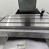 Centre d'usinage CNC vertical compact BT30 GSK, machine de perçage, de taraudage et de fraisage à grande vitesse pour la production en série de petites pièces