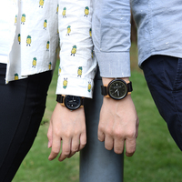 Montres de couple de luxe rétro à quartz, fabriquées en Chine, OEM, avec mouvement MIYOTA, verre saphir réglable, bracelet en bois analogique