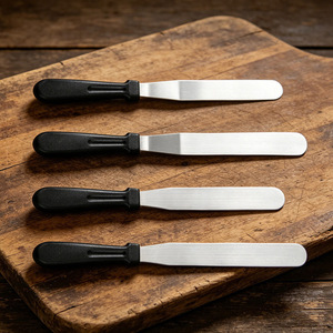 Utensilios de repostería: espátula de acero inoxidable con mango de plástico de 6 y 8 pulgadas, raspador de pasteles, cuchillo para cortar pasteles, boquilla para repostería - Product Image 1