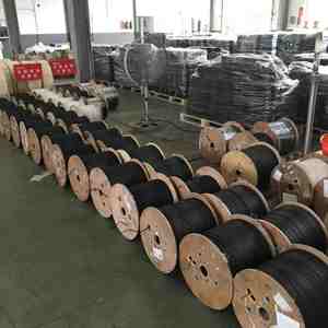 Fibre extérieure FTTH à la maison GJXCH-1B1 G652D G657A1 4 cœurs 4 fibres COBOS FIBRA <span class=keywords><strong>OPTIA</strong></span> - Product Image 2