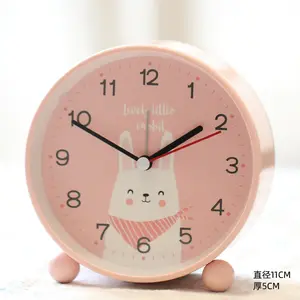 4 pouces dessin animé lapin chat ours métal rond silencieux table d'étudiant réveil à quartz vente en gros