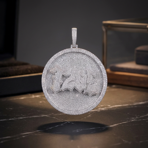 Pendentif Hip Hop personnalisé KIVORA en argent 925 avec moissanite VVS certifiée IGI, taille brillant rond, unisexe - Product Image 3