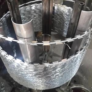 <span class=keywords><strong>Alambre</strong></span> de púas galvanizado BTO-22 para construcción, venta directa de fábrica al por mayor - Product Image 5
