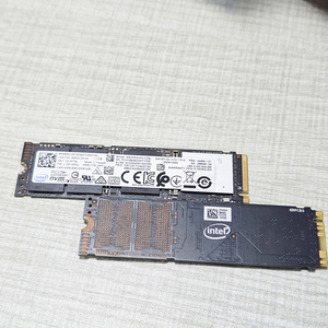 중고 M.2 NVMe SSD 1TB PCIe Gen3 x4 내구성 강화 대용량 저장 업그레이드 550MB/s 읽기 속도 500MB/s 쓰기 속도 중고 SSD - Product Image 2
