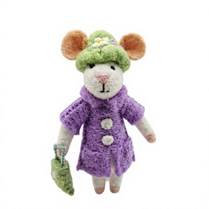 Poupées de souris tricotées à la main, écologiques, avec manteaux violets et chapeaux verts, style traditionnel, décoration murale de Noël pour l'intérieur - Product Image 2