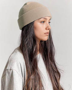 Cappello a cuffia lavorato a maglia di alta qualità per lo sport e il tempo libero con Logo personalizzato caldo a quattro angoli - Product Image 2