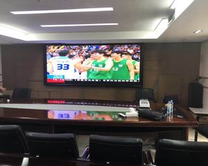 شاشة LED داخلية عملاقة ملونة بالكامل طراز Iron P1.538 مع ضمان لمدة عامين، مناسبة لقاعات المؤتمرات والمسارح والإعلانات والإيجار، تدعم HDR10+ و4K وتصنيف IP43 - Product Image 3