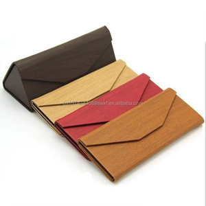 Nhà Máy Giá tùy chỉnh màu sắc logo bán buôn sang trọng gấp Kính mát trường hợp PU Kính mắt hộp có thể gập lại tam giác kính mắt trường hợp - Product Image 6