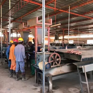 Minerai de cuivre de petite mine de Tanzanie traitant des machines mensuelles de minerai de cuivre de l'écran 400Mt/A vibrant pour traiter le cuivre