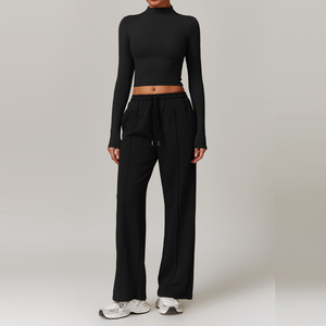 Tuta da Donna con T-Shirt e Pantaloni Larghi a Gamba Larga, Set di Alta Qualità, Tuta Sportiva per Allenamento e Jogging - Product Image 3