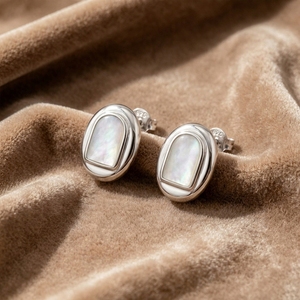 Boucles d'oreilles ovales en argent sterling 925 avec nacre, personnalisables OEM/ODM, vente en gros, bijoux quotidiens pour femmes - Product Image 2