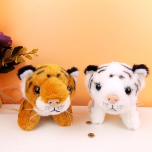Pequeño Tigre simulado colgante llavero tigre blanco felpa colgante bolsa accesorios mujer 4 pulgadas muñeca al por mayor - Product Image 1