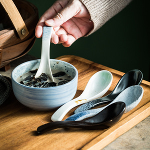 <span class=keywords><strong>Cuillère</strong></span> <span class=keywords><strong>à</strong></span> soupe <span class=keywords><strong>en</strong></span> céramique, style japonais, design classique, vaisselle de cuisine domestique, cuillères polyvalentes pour riz et bouillie - Product Image 6