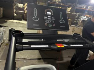 Thương mại Cardio Máy chạy bộ 7HP động cơ di động phòng tập thể dục Máy tập thể dục đi bộ tập thể dục dẫn hiển thị điện không dây đa chức năng - Product Image 4
