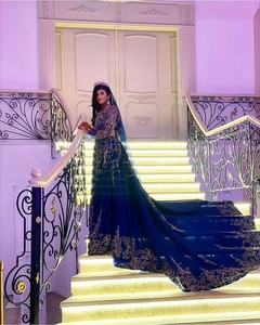 ชุดเลเฮนกาโชลีสไตล์ตะวันออกกลาง ATIYA LIBAS สวยงามทันสมัย พร้อมชายกระโปรงยาว ปักลายซาร์โดซีอย่างประณีต ทำจากผ้าอะซิเตท ยาวถึงพื้น - Product Image 4