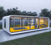 Maison Capsule Modulaire Préfabriquée Portable Apple Cabin, Bungalow de Jardin Assemblé, Bar & Bureau Modulaire avec Terrasse et Mousse Intégrée