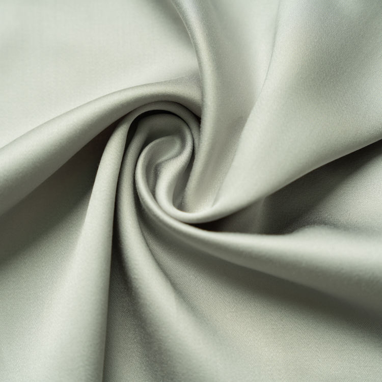 สีเทาอ่อน