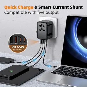 Worldplug Multifonction GaN Travel Chargers Global Universal Travel Plugs Adapter 65W Fast Mobile Phones Charging Adapter