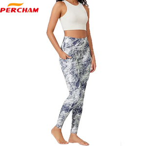 Leggings da palestra con stampa a sublimazione con LOGO personalizzato buon tratto rapido e asciutto Leggings da Yoga a compressione traspirante - Product Image 3