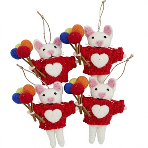 Ornamento Natalizio Fatto a Mano in Feltro di Lana 100% Ecologico, Palloncini a Forma di Topo con Cuore Rosso, Decorazione per Maglione, Animale Cartoon - Product Image 1