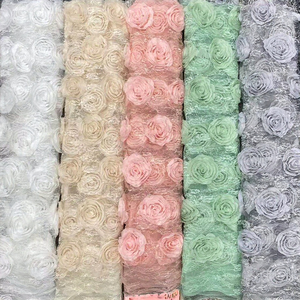 Luxueux Vintage Floral 3D Rose Fleur Brodé Tulle Tissu Doux Dentelle Française pour les Styles Traditionnels et Fantaisie - Product Image 3