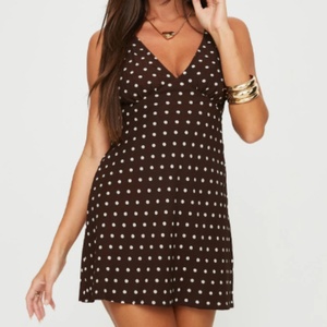 Robe d'été pour femmes à pois, mini-robe décontractée à col en V profond, sans manches, pour la plage, la fête, avec ceinture, style rétro, mignonne - Product Image 2