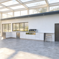 Cuisine extérieure modulaire en acier inoxydable résistant aux intempéries pour jardin côtier et espace de vie extérieur