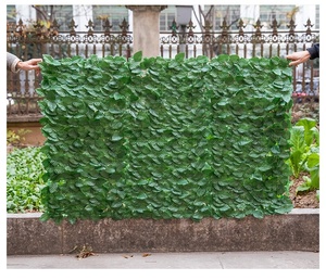 Clôture artificielle de 1 m en fausse lierre, barrière de jardin en plastique vert, haies et clôtures artificielles - Product Image 1