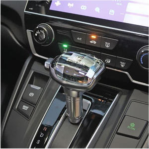 Pommeau de levier de vitesse en cristal pour Honda CRV, en alliage d'aluminium, design ergonomique avec éclairage, logo personnalisé - Product Image 3