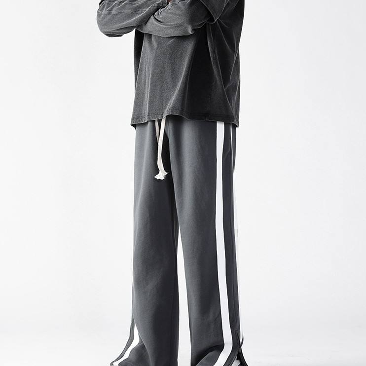 สีเทาเข้ม