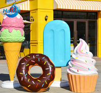Statue en résine de fibre de verre en forme de bonbons, beignets et cornets de glace pour décoration de magasin à vendre