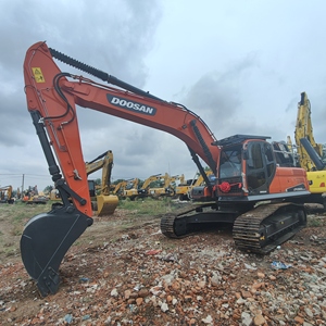 Excavadora sobre orugas Doosan DX300LC - 9C usada de Corea del Sur-Equipo de construcción confiable y de alto rendimiento - Product Image 1