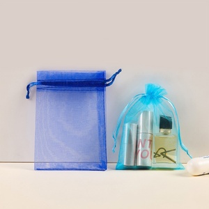 Sacs en <span class=keywords><strong>organza</strong></span> de polyester en gros 7x9cm, petite pochette cadeau, accepte la personnalisation, tissu en maille douce, <span class=keywords><strong>sac</strong></span> d'emballage pour bijoux de Noël - Product Image 5