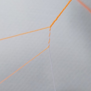 Hilos Teñidos para Coser y Tejer, Hilos de Alta Tenacidad, Hilo de Nylon Hilado en Cono de Peso Personalizado para Guantes y Confección a Medida - Product Image 3