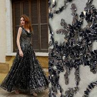 Robe de soirée de luxe noire, tricotée, à sequins floraux brodés, en tissu personnalisé poly/spandex/PET de poids moyen, pour fêtes