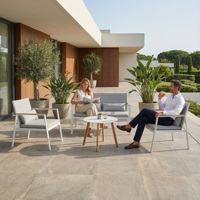 Ensemble de canapés d'extérieur 4 pièces avec structure en fer et coussins matelassés pour patio, balcon, cour