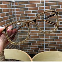Lunettes de soleil tendance personnalisées pour femmes Lentes De Sol Diamond Designer Rhinestone Lunettes de soleil pour femmes 2020