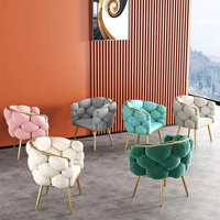 Chaises de loisirs en velours doré de luxe nordique, vente en gros d'usine, pour salle à manger, hôtel, salon, avec cadre métallique et coussin moelleux, mobilier de maison