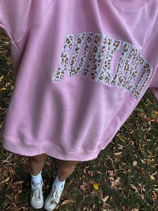 Biểu Tượng Tùy Chỉnh Thư Phụ Nữ Của Leopard Chắp Vá Áo Thun Áo Quá Khổ Dài Tay Áo Thêu In Mock Cổ Mùa Thu/Mùa Đông - Product Image 5